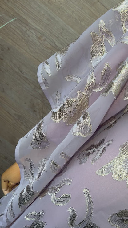 Dirac mauve flowers
